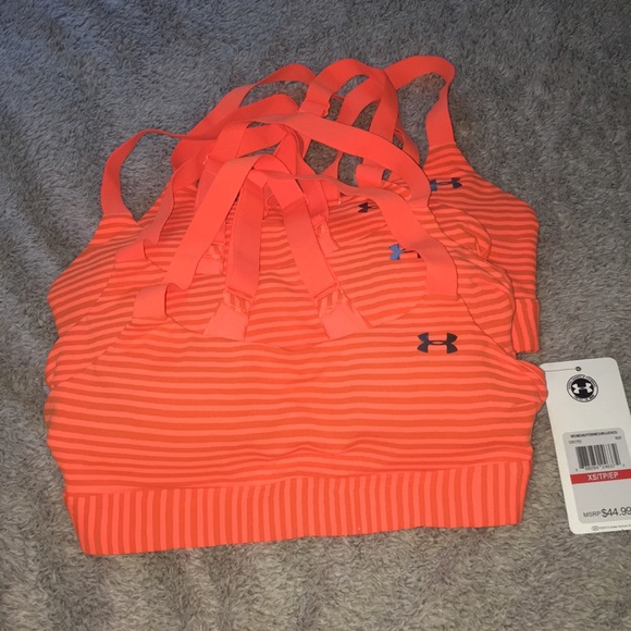 Under Armour Heat Gear Padded Sports Bras !! - Picture 1 of 6
